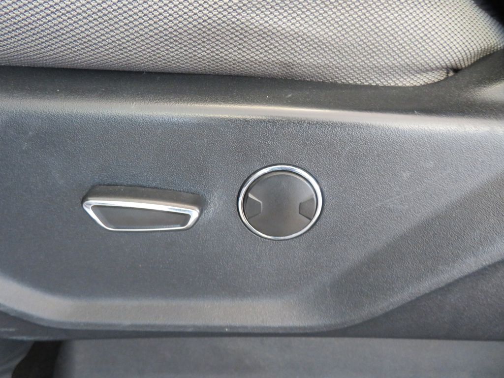 Photo 16 of this FORD F150