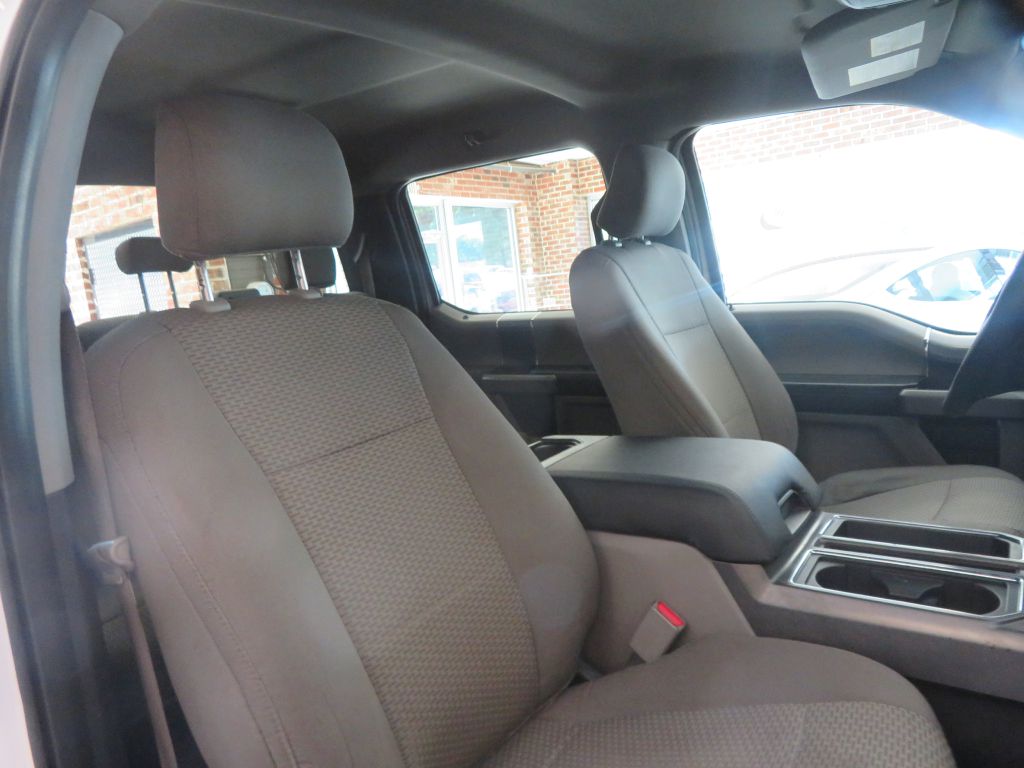 Photo 27 of this FORD F150