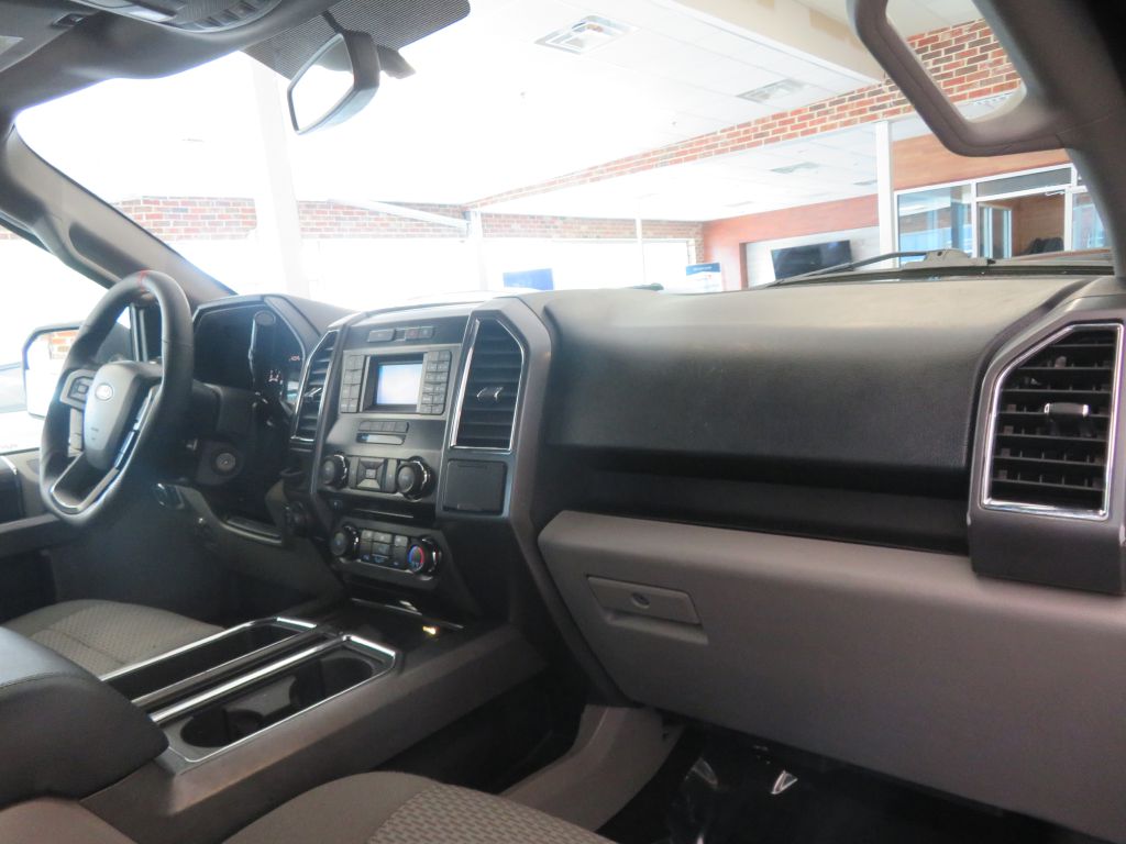 Photo 28 of this FORD F150