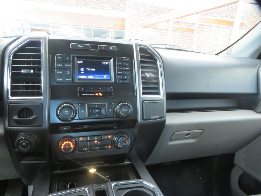 Photo 38 of this FORD F150