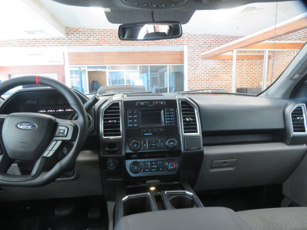 Photo 50 of this FORD F150