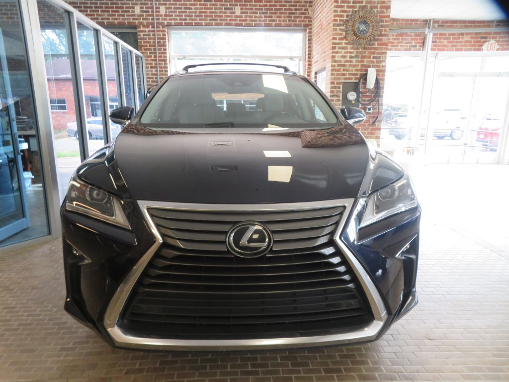 Photo 2 of this LEXUS RX