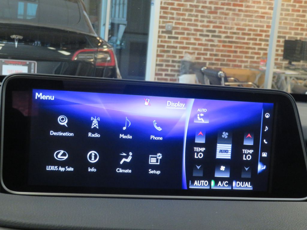 Photo 38 of this LEXUS RX
