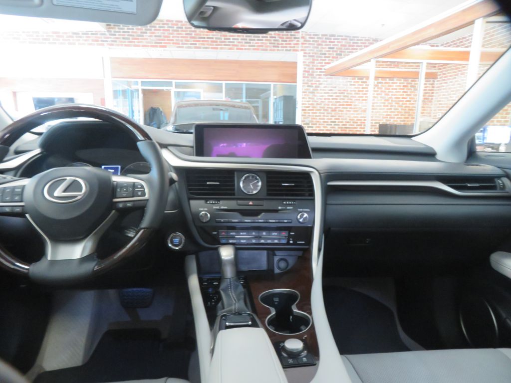 Photo 52 of this LEXUS RX