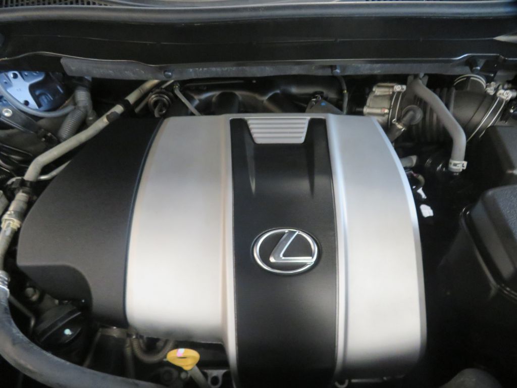 Photo 59 of this LEXUS RX