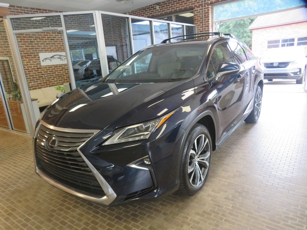 Photo 82 of this LEXUS RX
