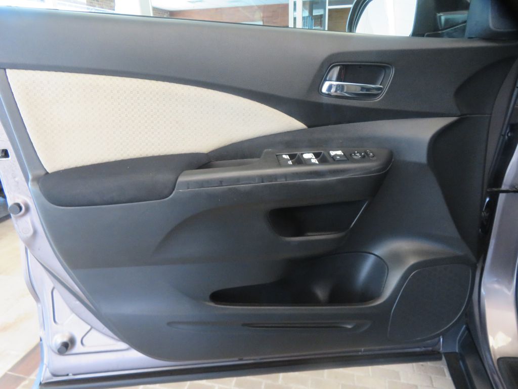 Photo 11 of this HONDA CR-V