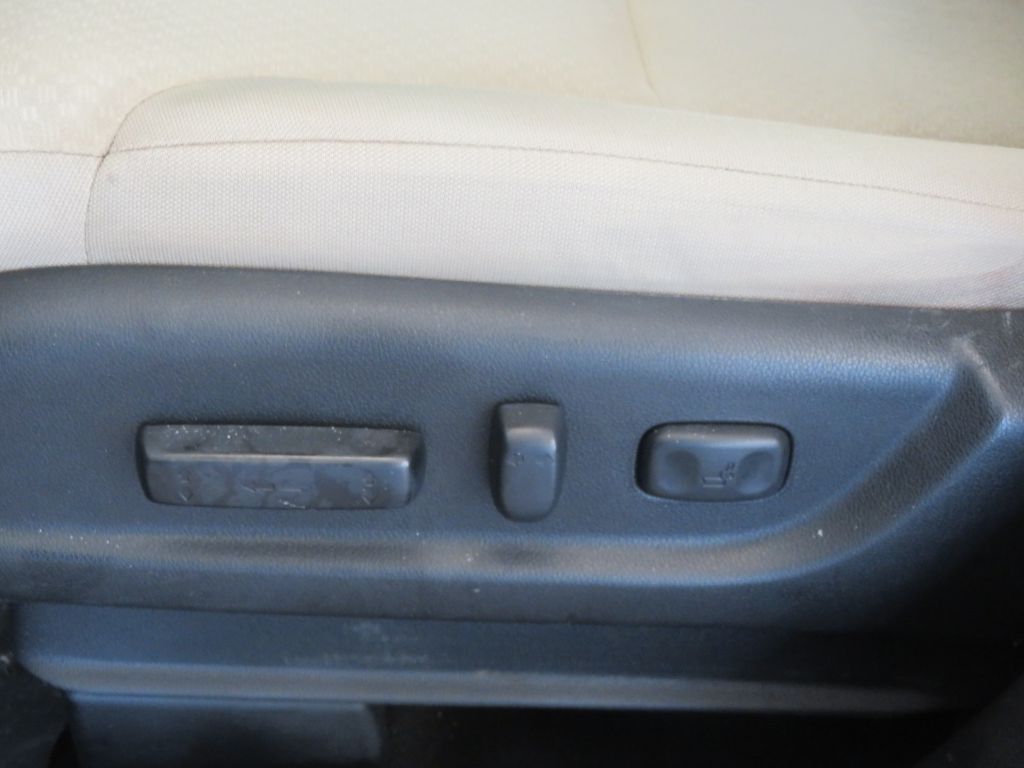 Photo 14 of this HONDA CR-V