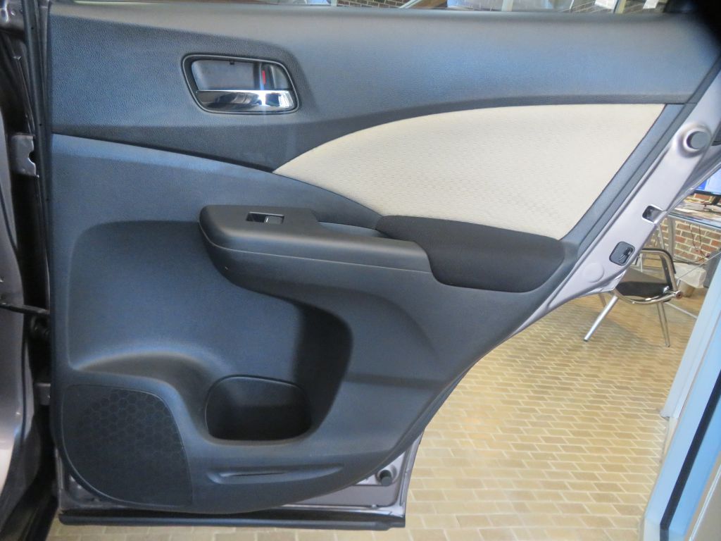 Photo 18 of this HONDA CR-V