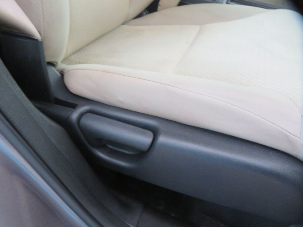 Photo 24 of this HONDA CR-V