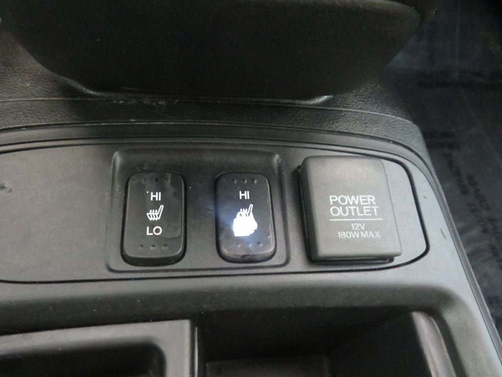 Photo 38 of this HONDA CR-V