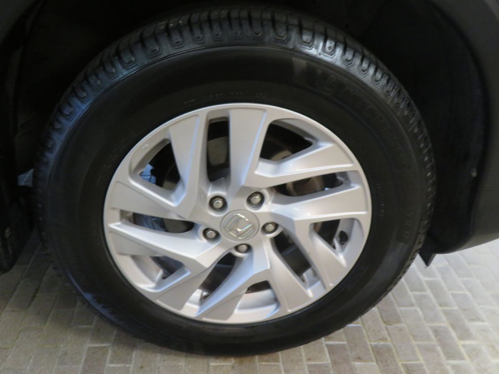 Photo 10 of this HONDA CR-V
