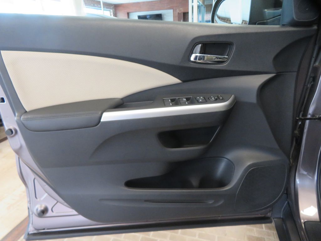 Photo 13 of this HONDA CR-V