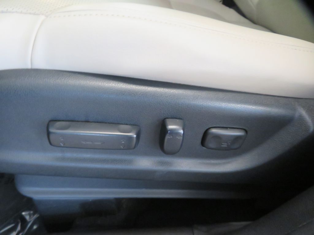 Photo 16 of this HONDA CR-V