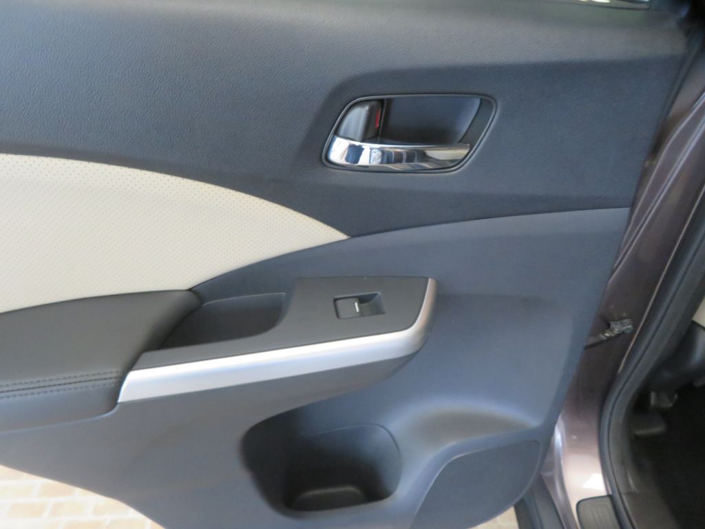 Photo 18 of this HONDA CR-V