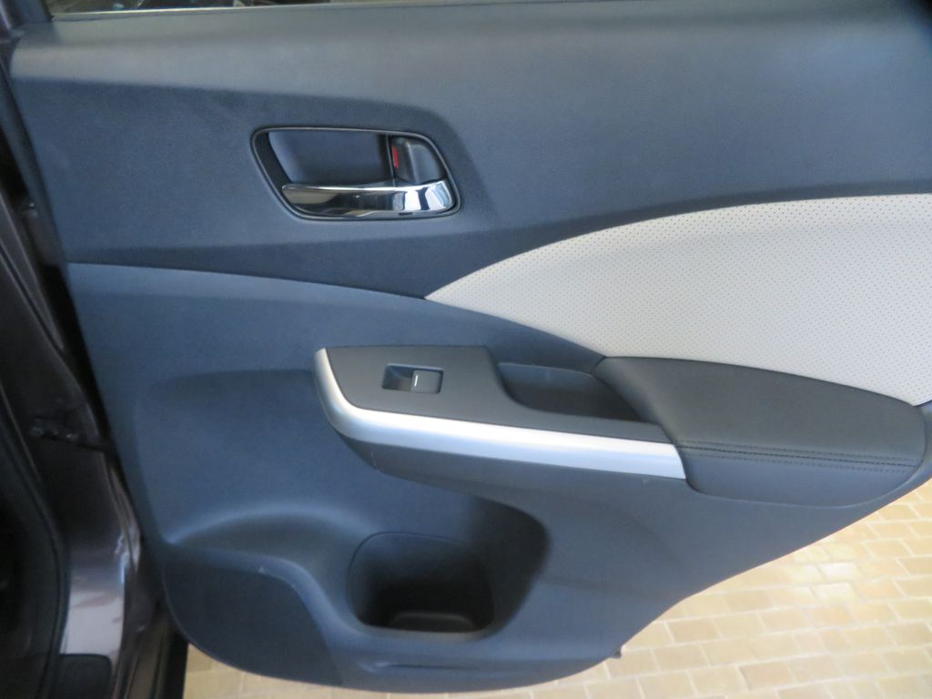 Photo 21 of this HONDA CR-V