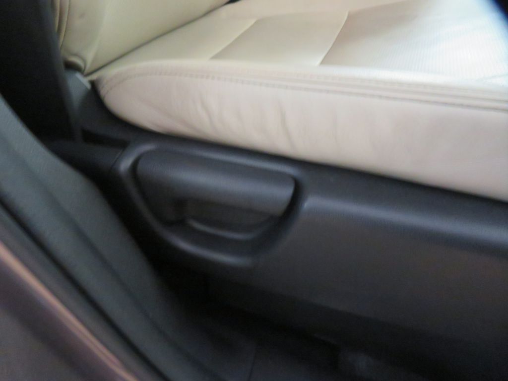Photo 26 of this HONDA CR-V