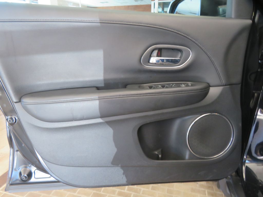 Photo 13 of this HONDA HR-V