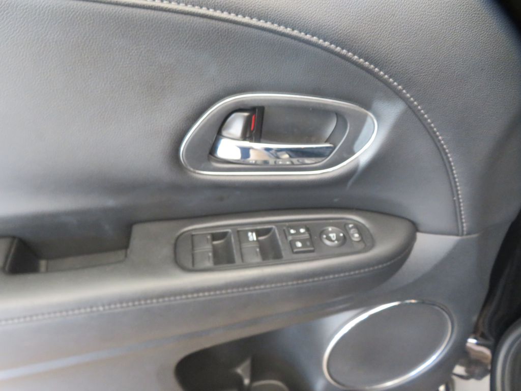 Photo 14 of this HONDA HR-V