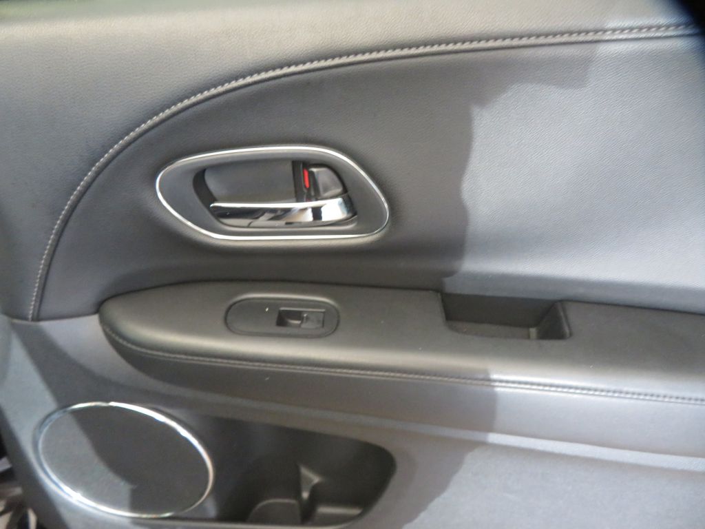 Photo 24 of this HONDA HR-V