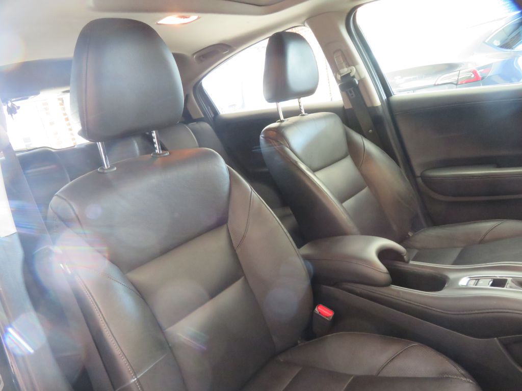 Photo 27 of this HONDA HR-V