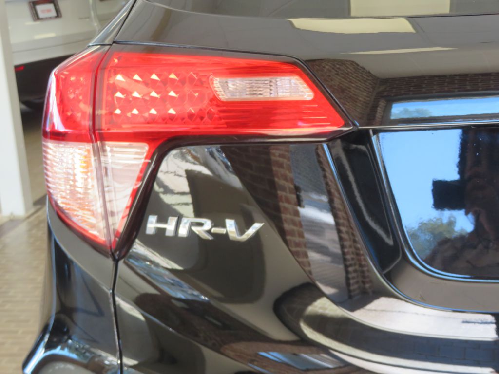 Photo 63 of this HONDA HR-V