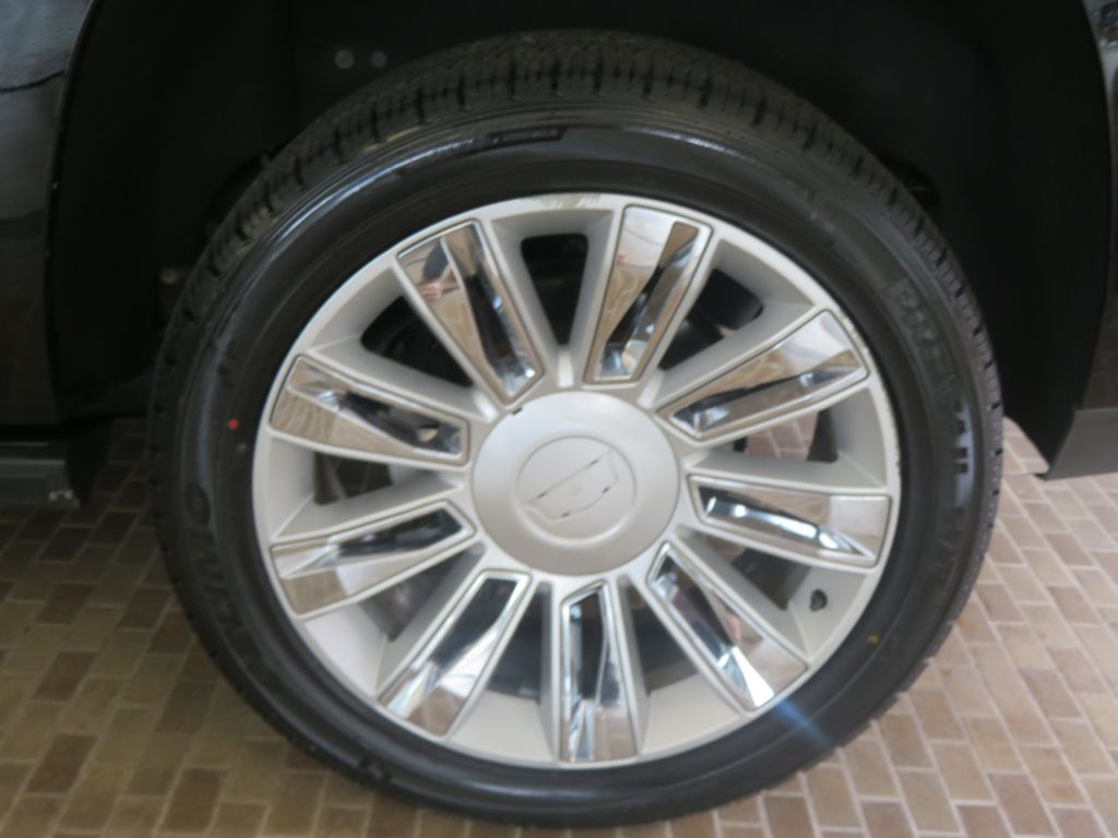 Photo 8 of this CADILLAC ESCALADE