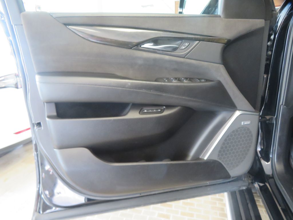 Photo 13 of this CADILLAC ESCALADE
