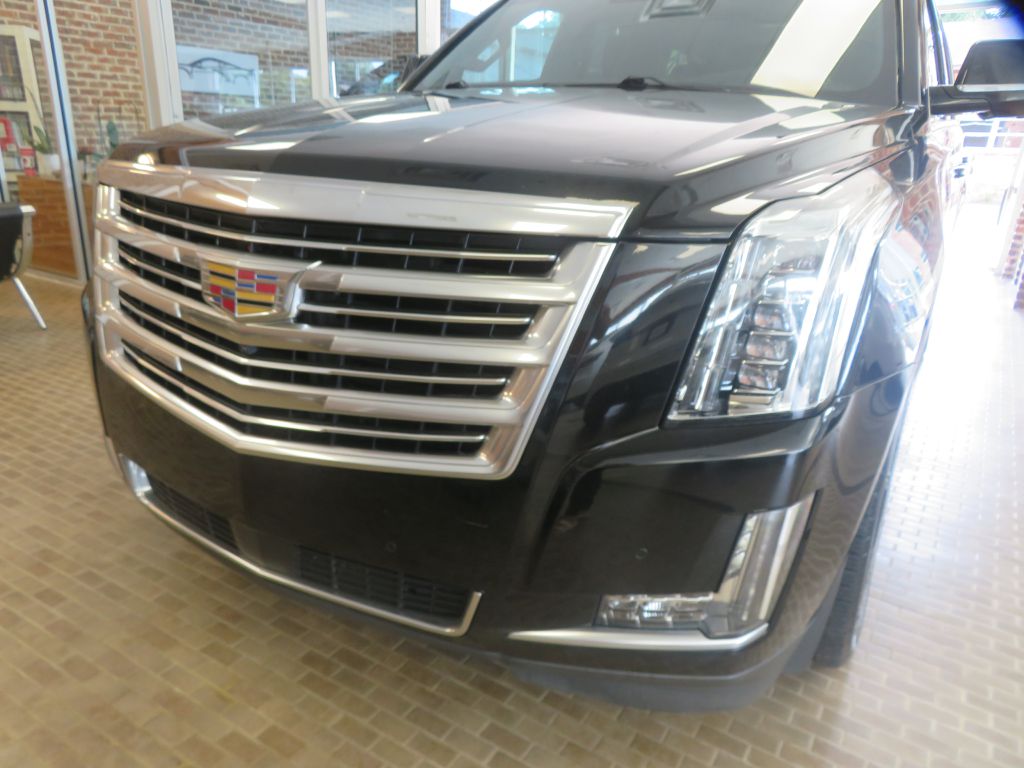 Photo 67 of this CADILLAC ESCALADE