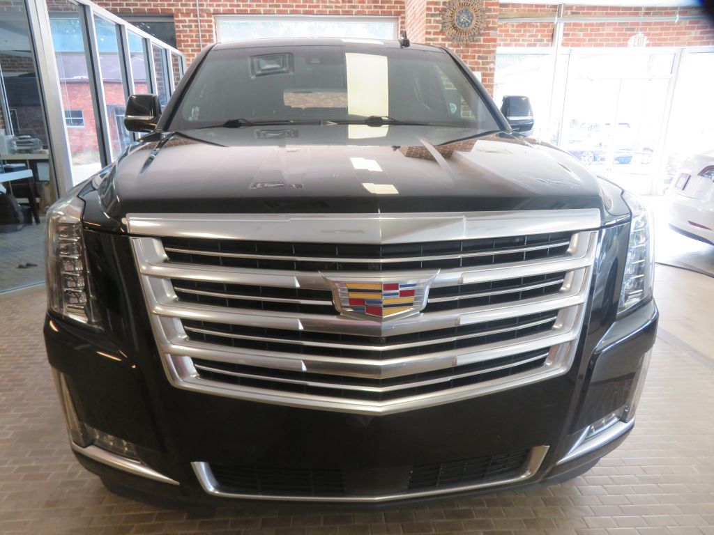 Photo 68 of this CADILLAC ESCALADE