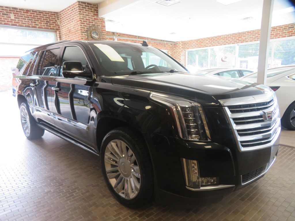 Photo 70 of this CADILLAC ESCALADE