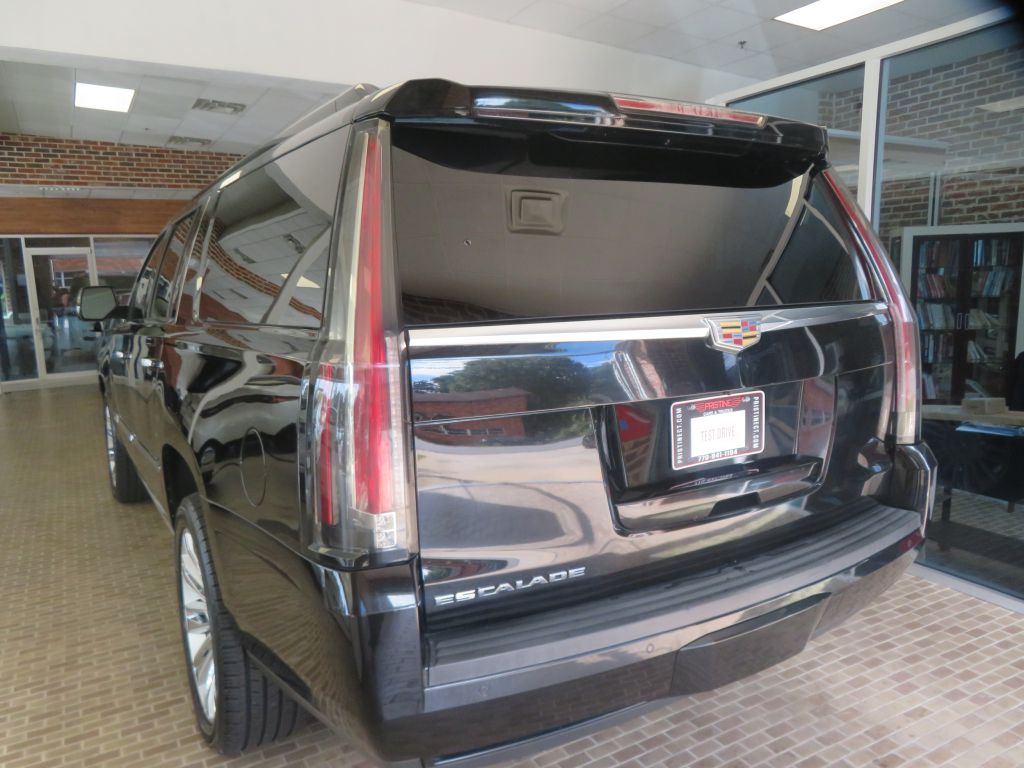 Photo 80 of this CADILLAC ESCALADE