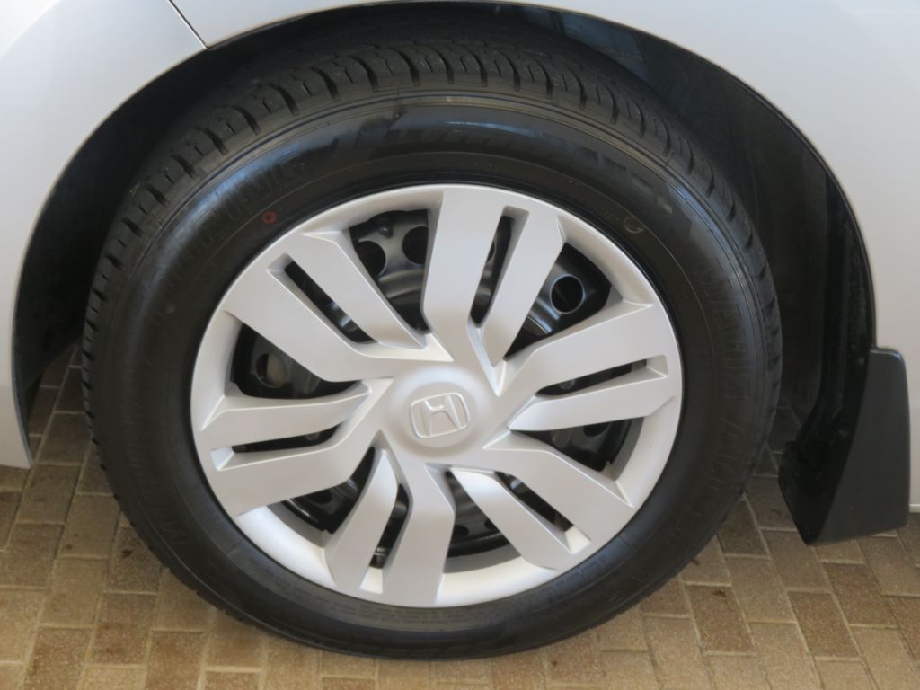 Photo 7 of this HONDA FIT