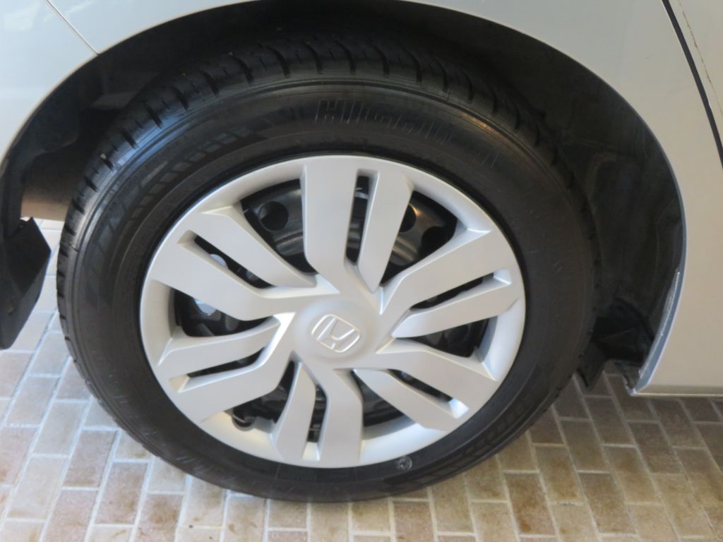 Photo 9 of this HONDA FIT