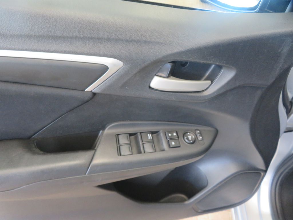 Photo 14 of this HONDA FIT
