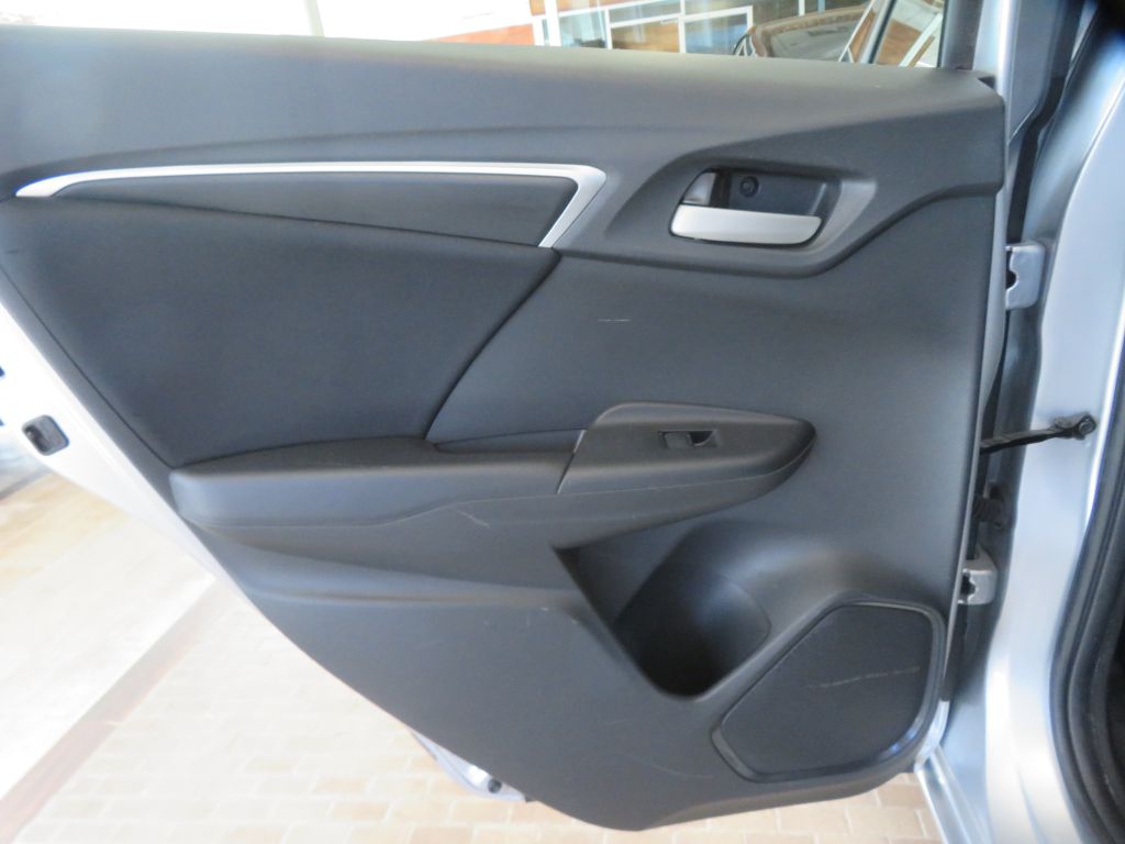 Photo 17 of this HONDA FIT