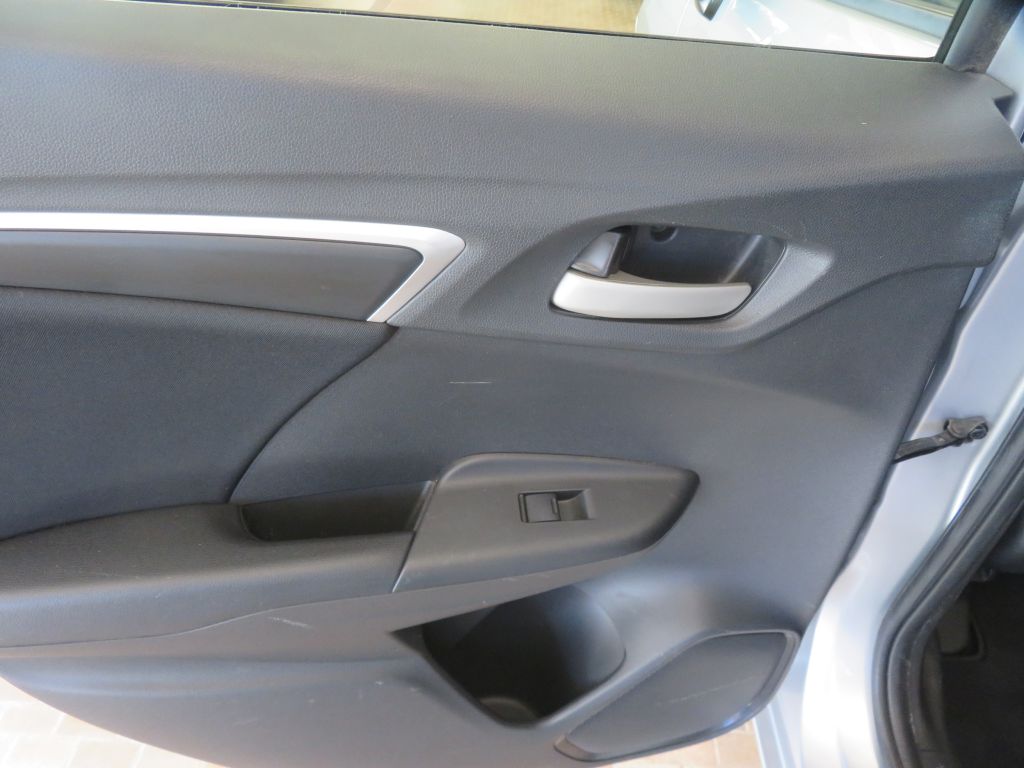 Photo 18 of this HONDA FIT