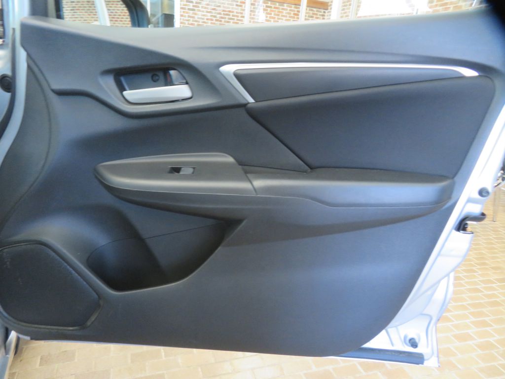 Photo 23 of this HONDA FIT