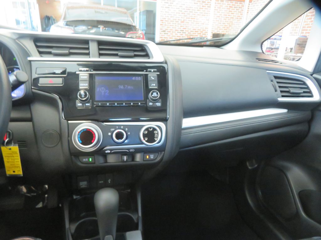 Photo 32 of this HONDA FIT
