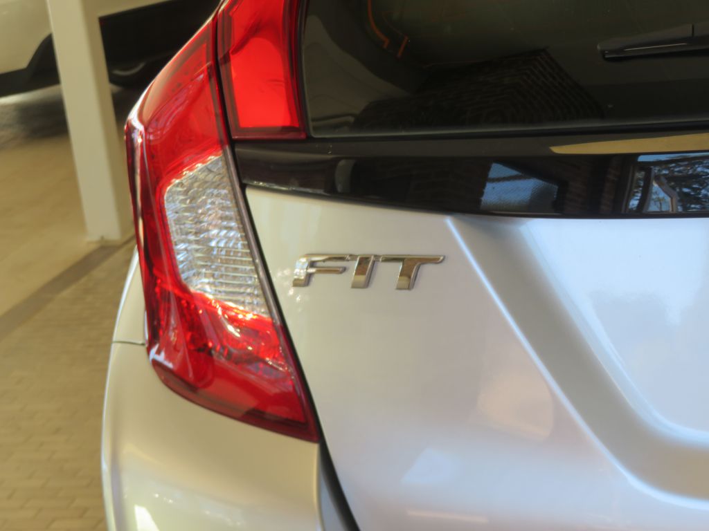 Photo 61 of this HONDA FIT