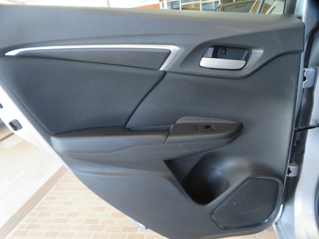 Photo 17 of this HONDA FIT