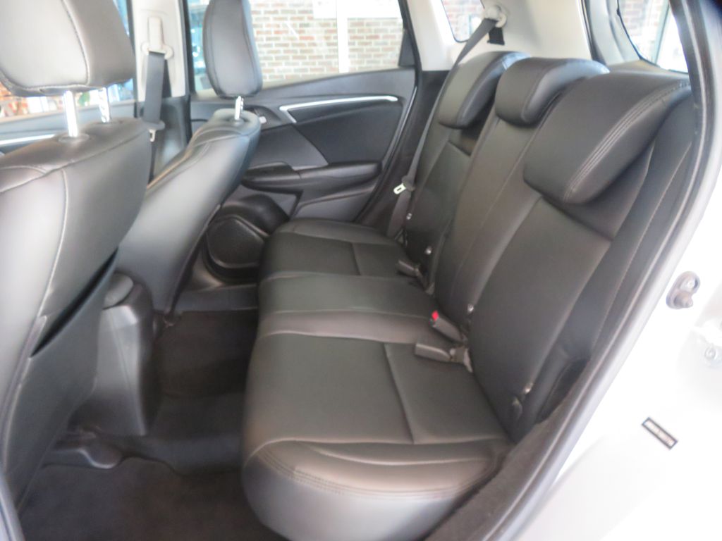 Photo 19 of this HONDA FIT