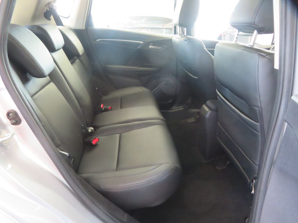 Photo 22 of this HONDA FIT