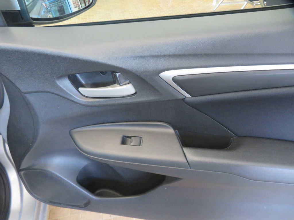 Photo 24 of this HONDA FIT