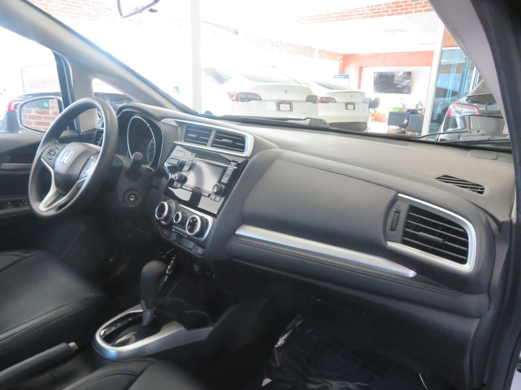 Photo 28 of this HONDA FIT