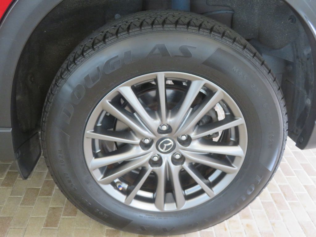 Photo 8 of this MAZDA CX-5