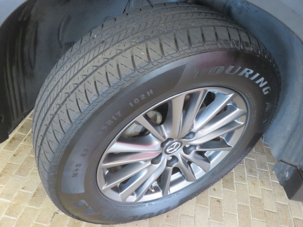 Photo 11 of this MAZDA CX-5