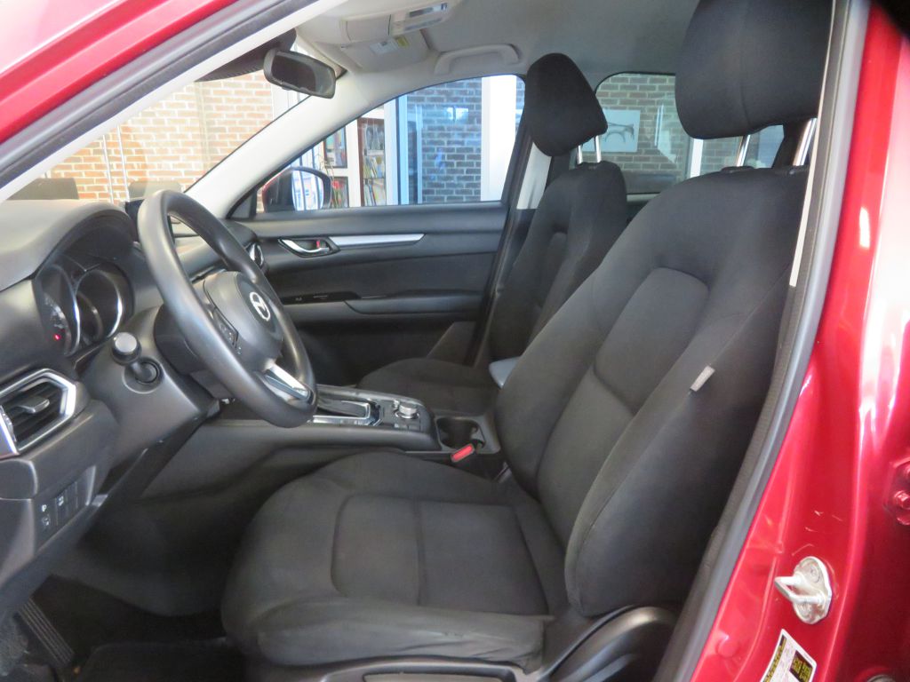 Photo 15 of this MAZDA CX-5