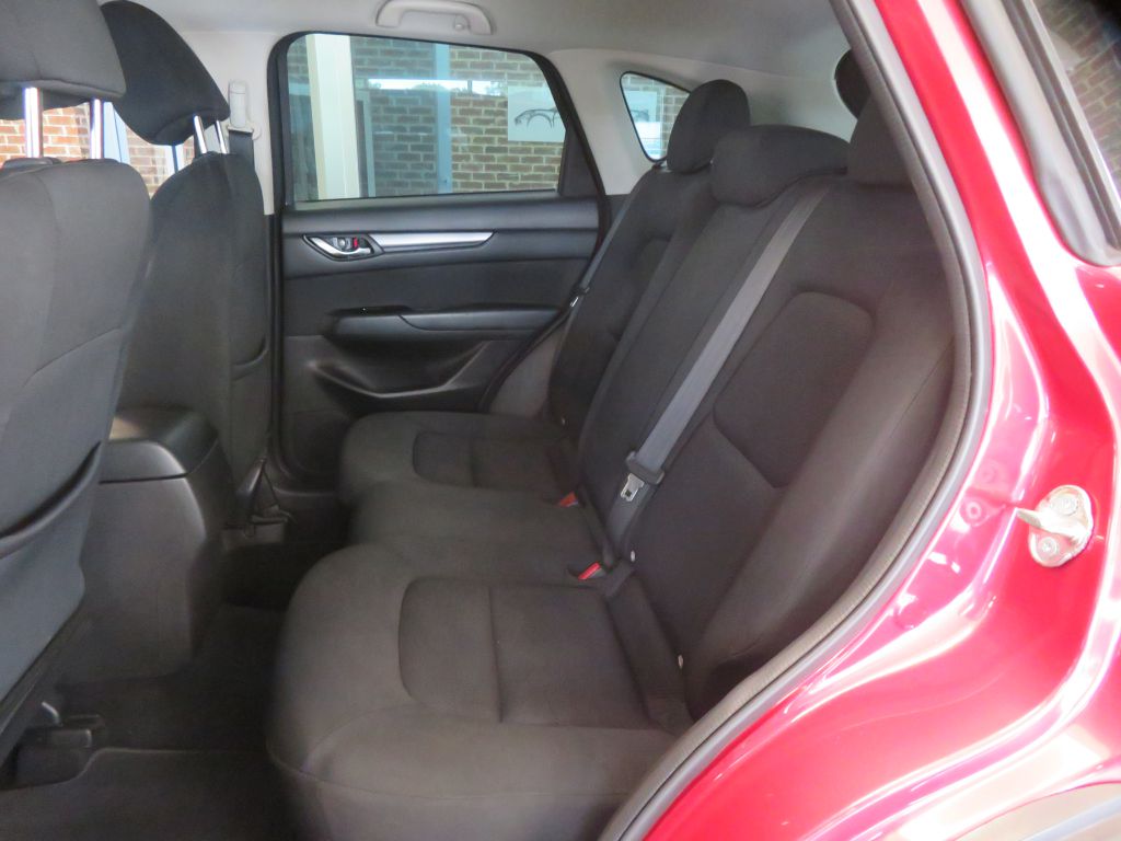 Photo 19 of this MAZDA CX-5