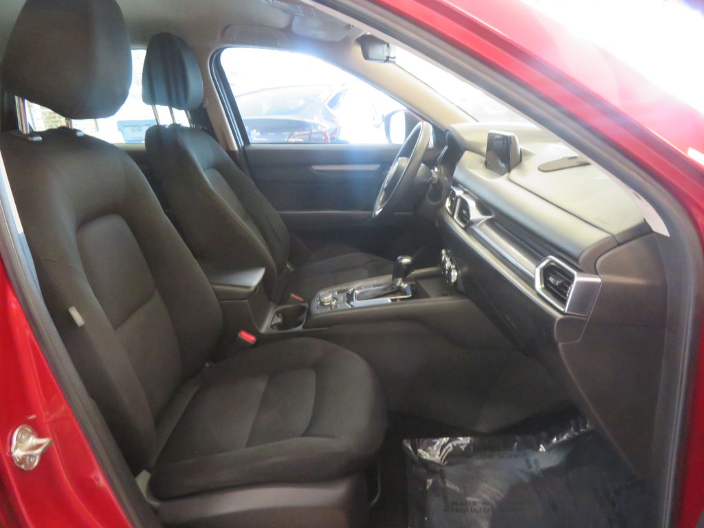 Photo 25 of this MAZDA CX-5